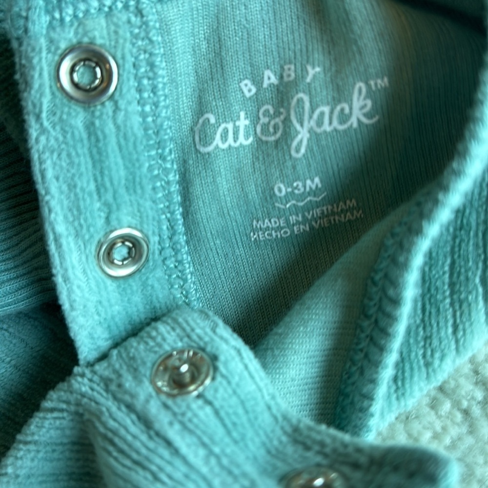 Two matching Cat and Jack outfits 0-3 months - Picture 2 of 4